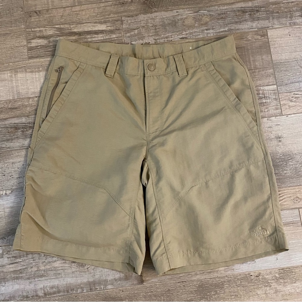 The north face short size 36